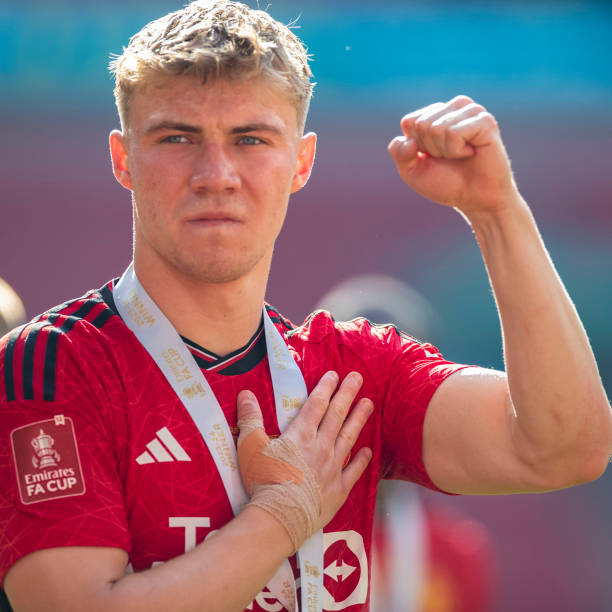 配合上的默 配合上的默